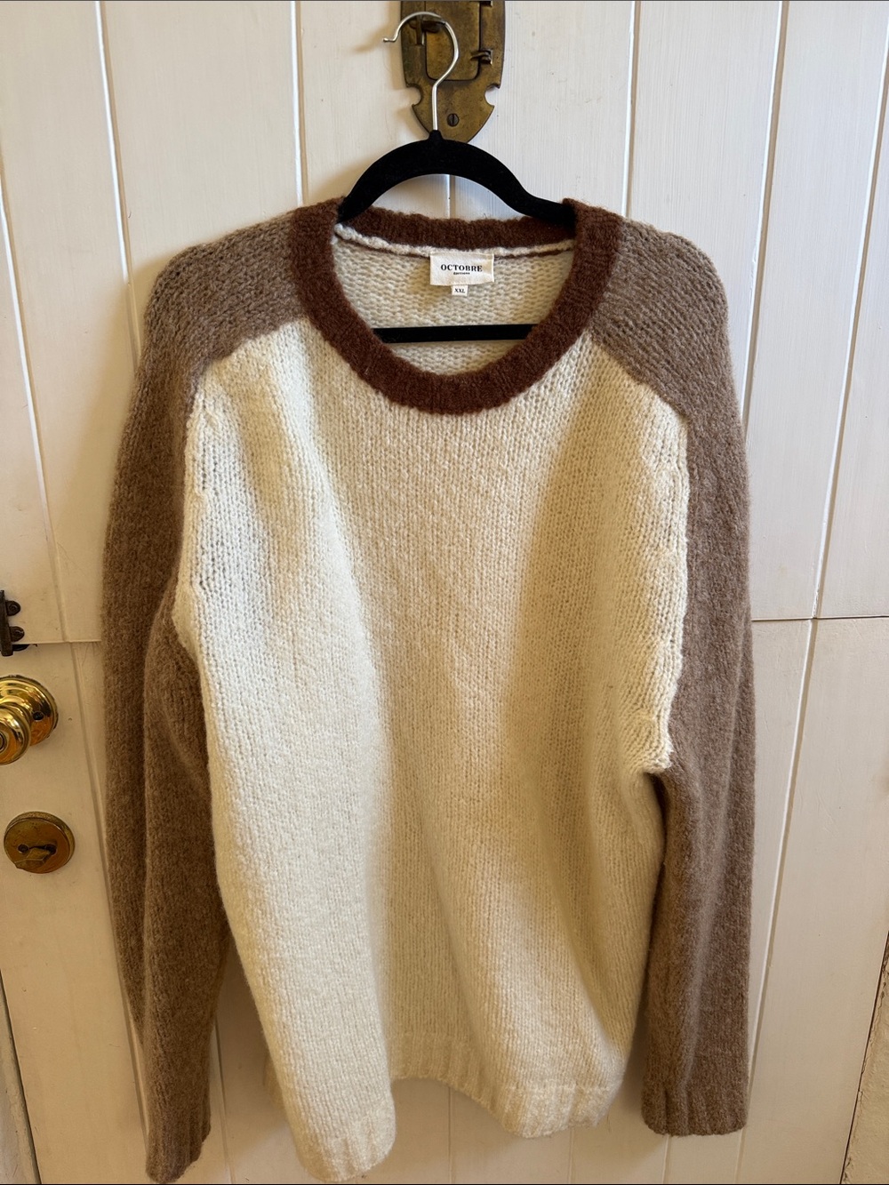Octobre Editions - Gaby Sweater in Ecru / camel
